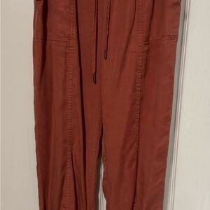 Fat Face Women’s Dusty Rose Joggers